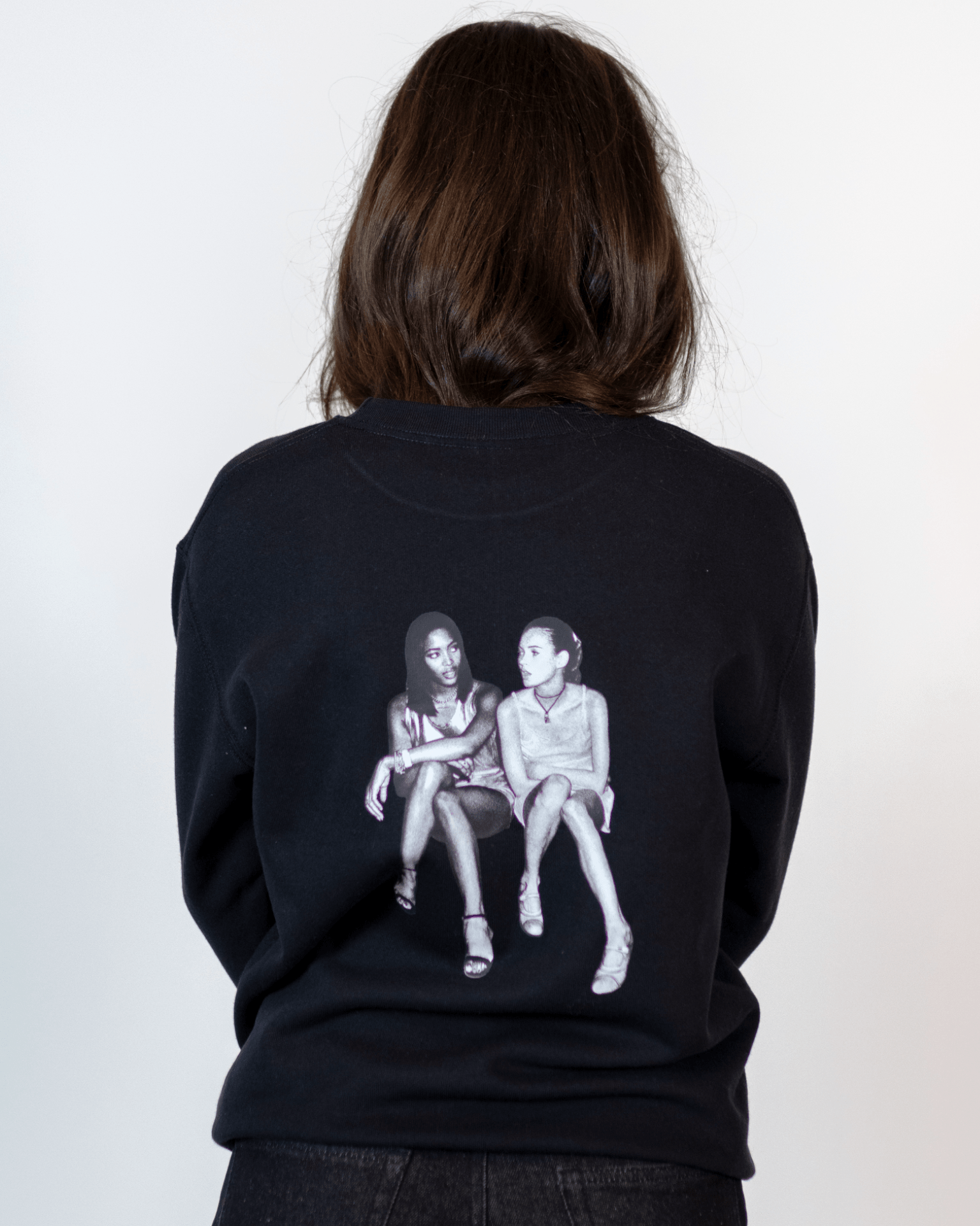 SUPERMODELS SWEAT (Rückenaufdruck) - SCHWARZ