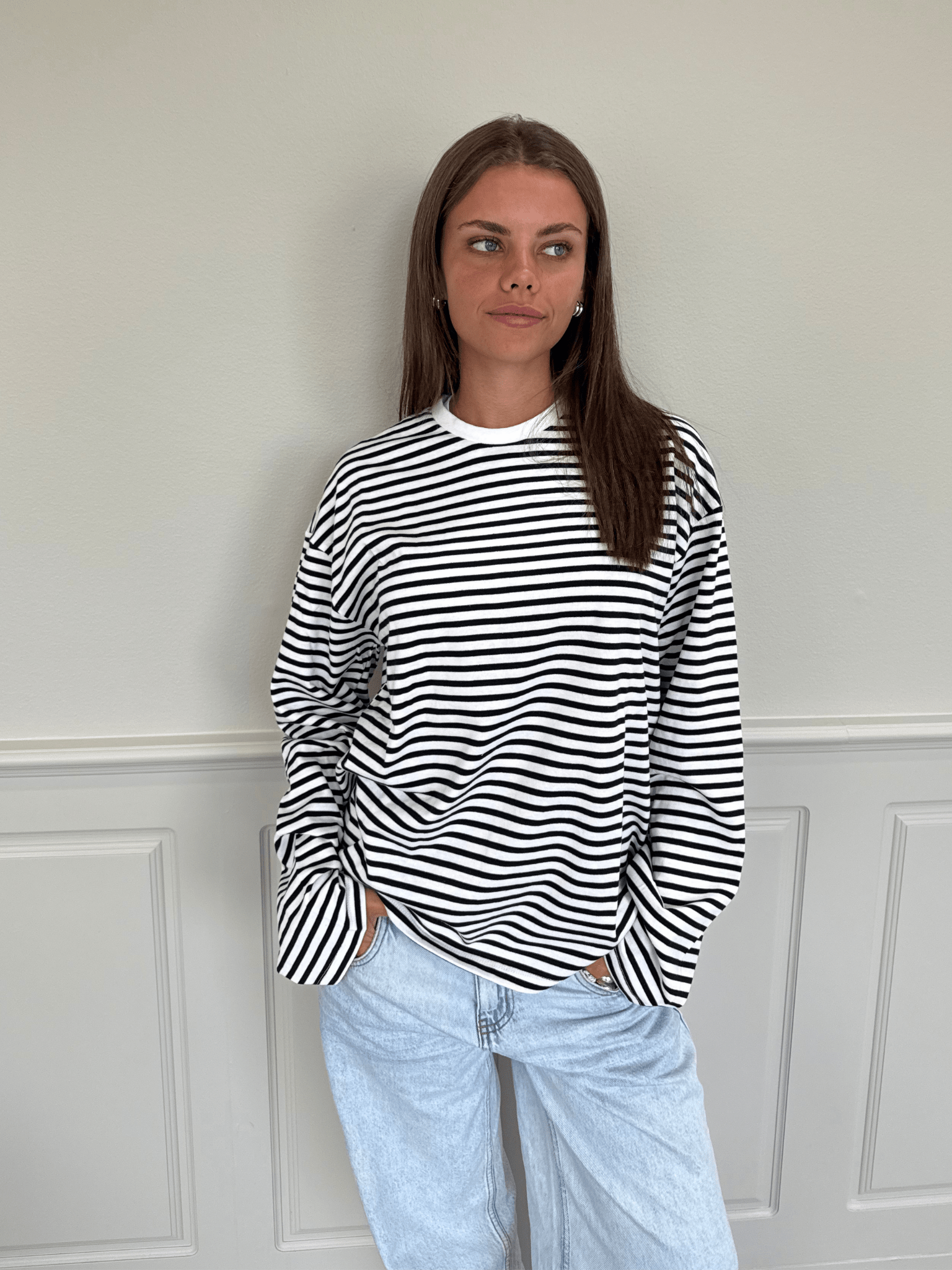 SADIE STRIPE TEE LS - CLOUD DANCER / SCHWARZ