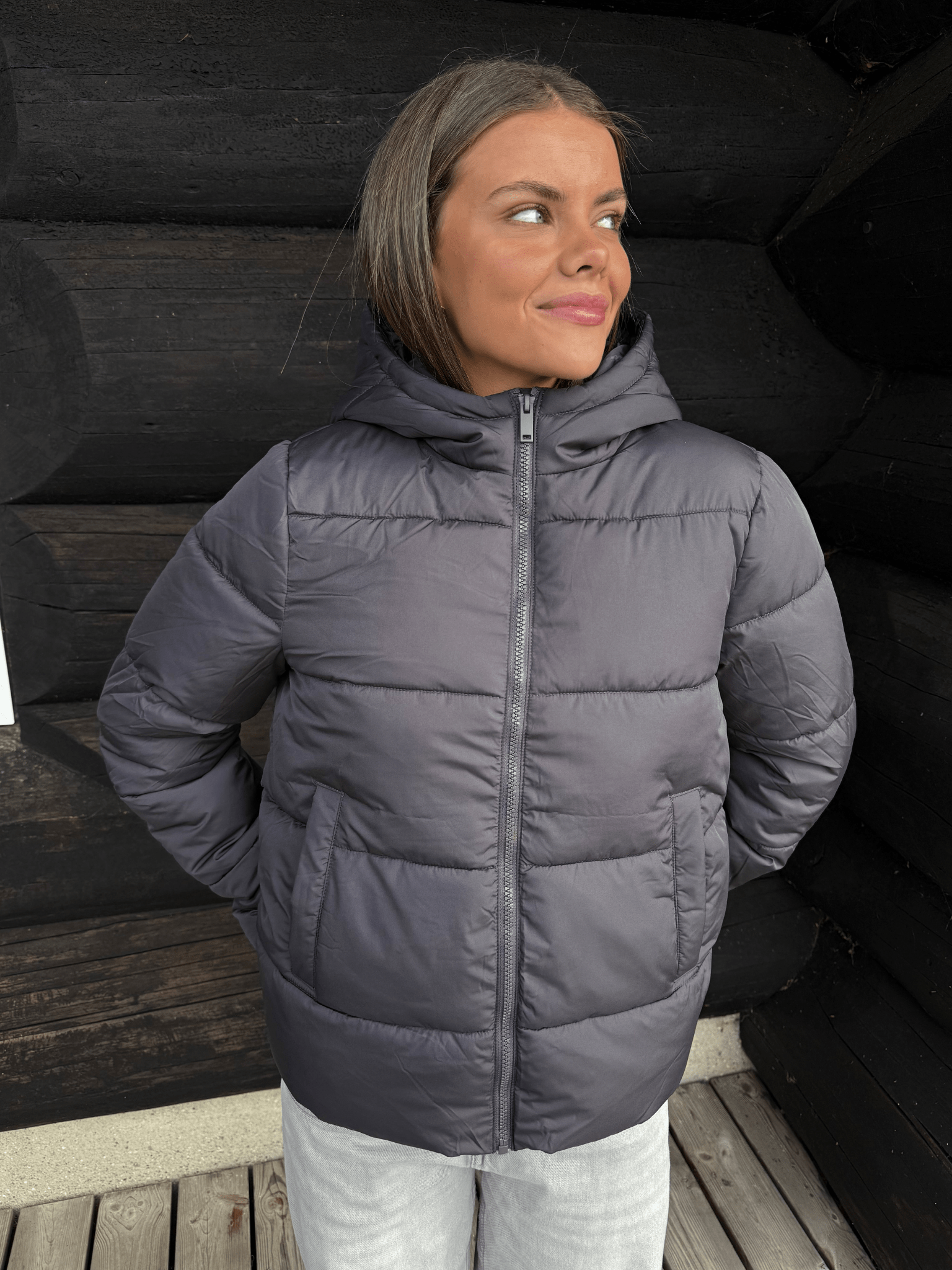 BEE PUFFER JACKET - MAGNET