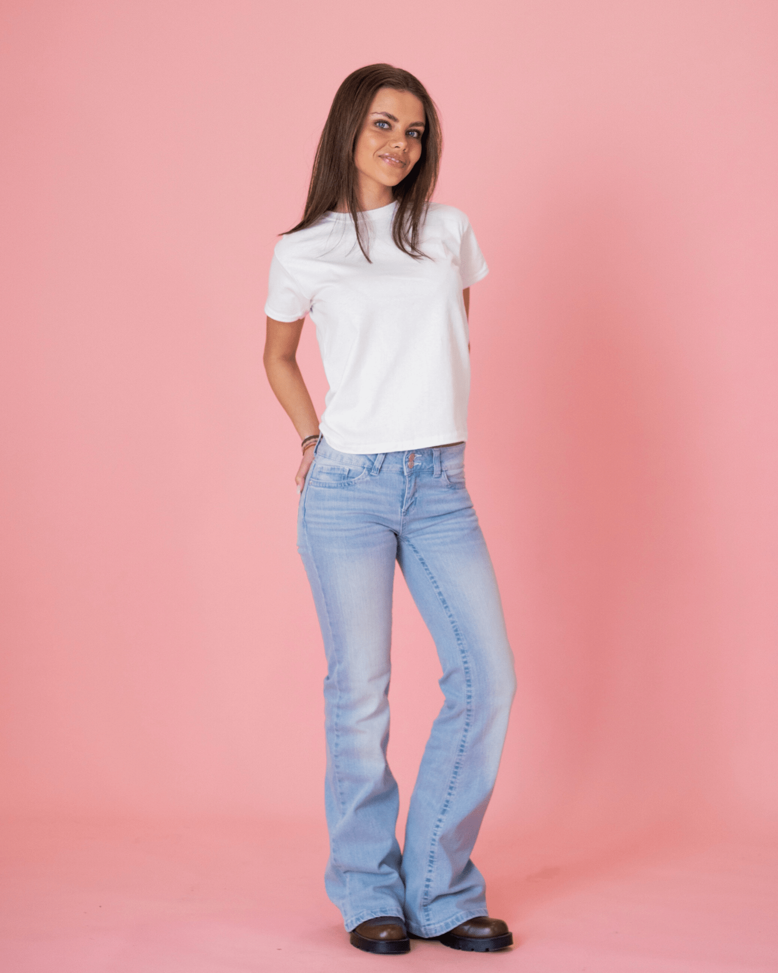 ERIKA LOW BOOTCUT JEANS - LIGHT BLUE