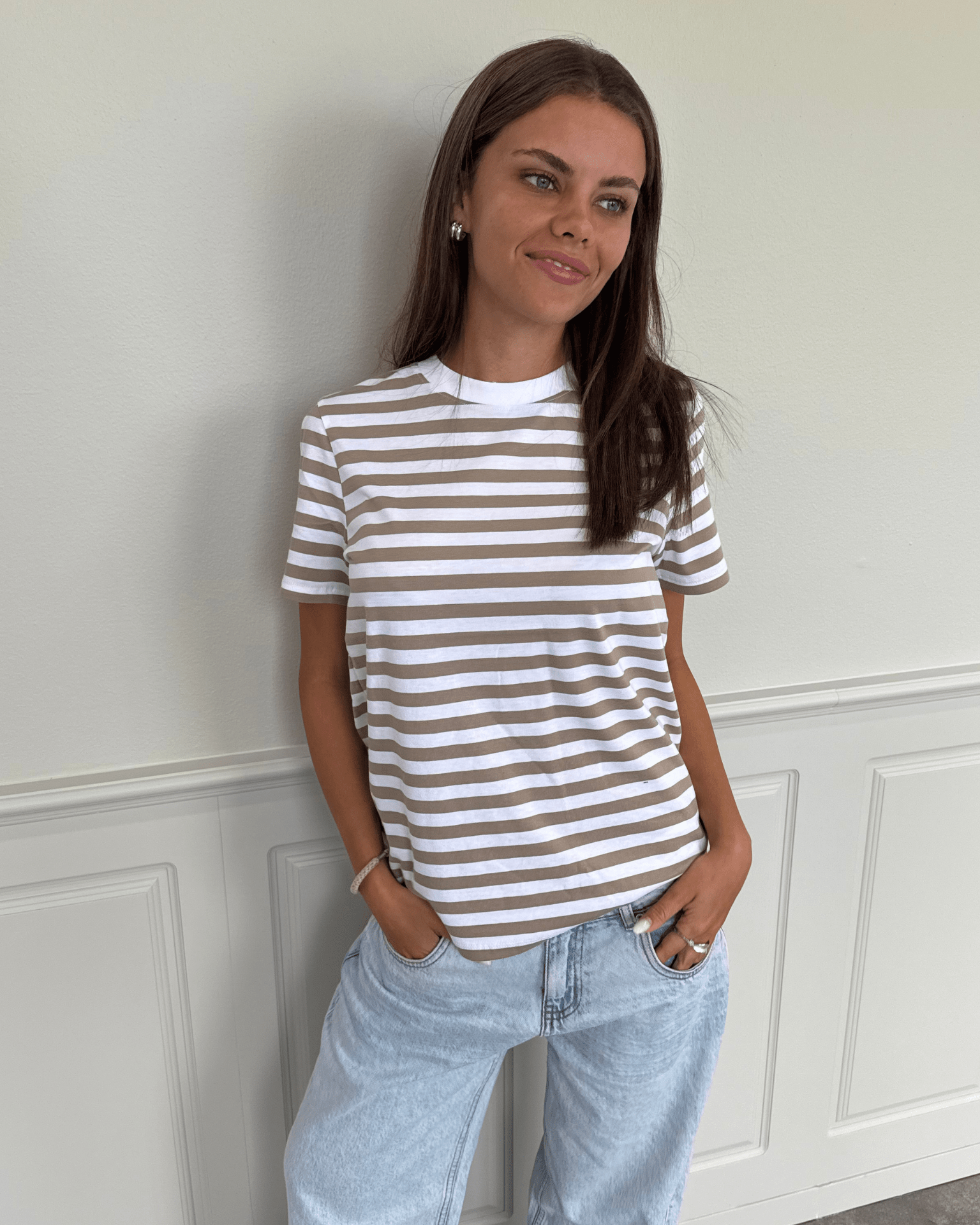 RIA STRIPE TEE - SILVER MINK