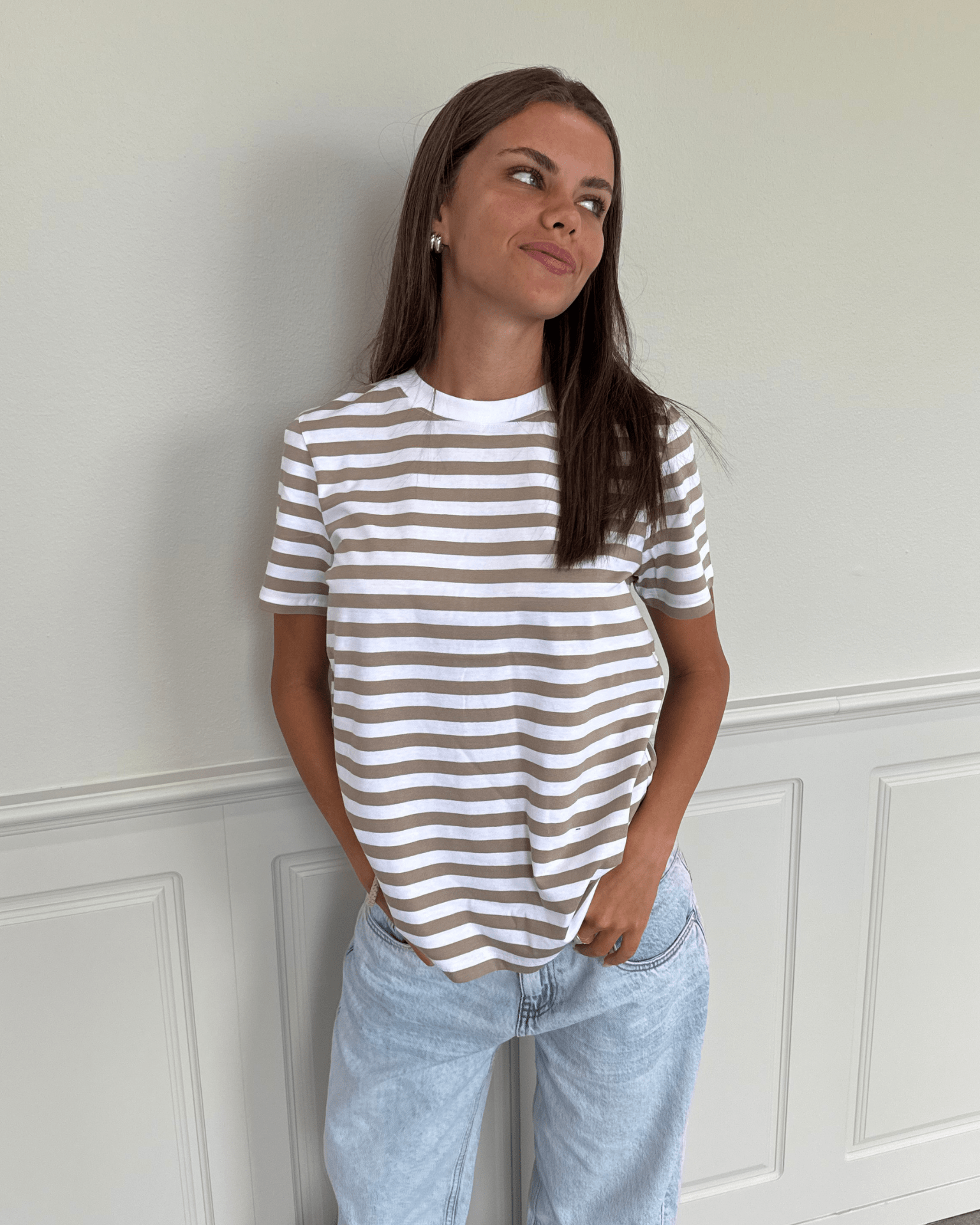 RIA STRIPE TEE - SILVER MINK