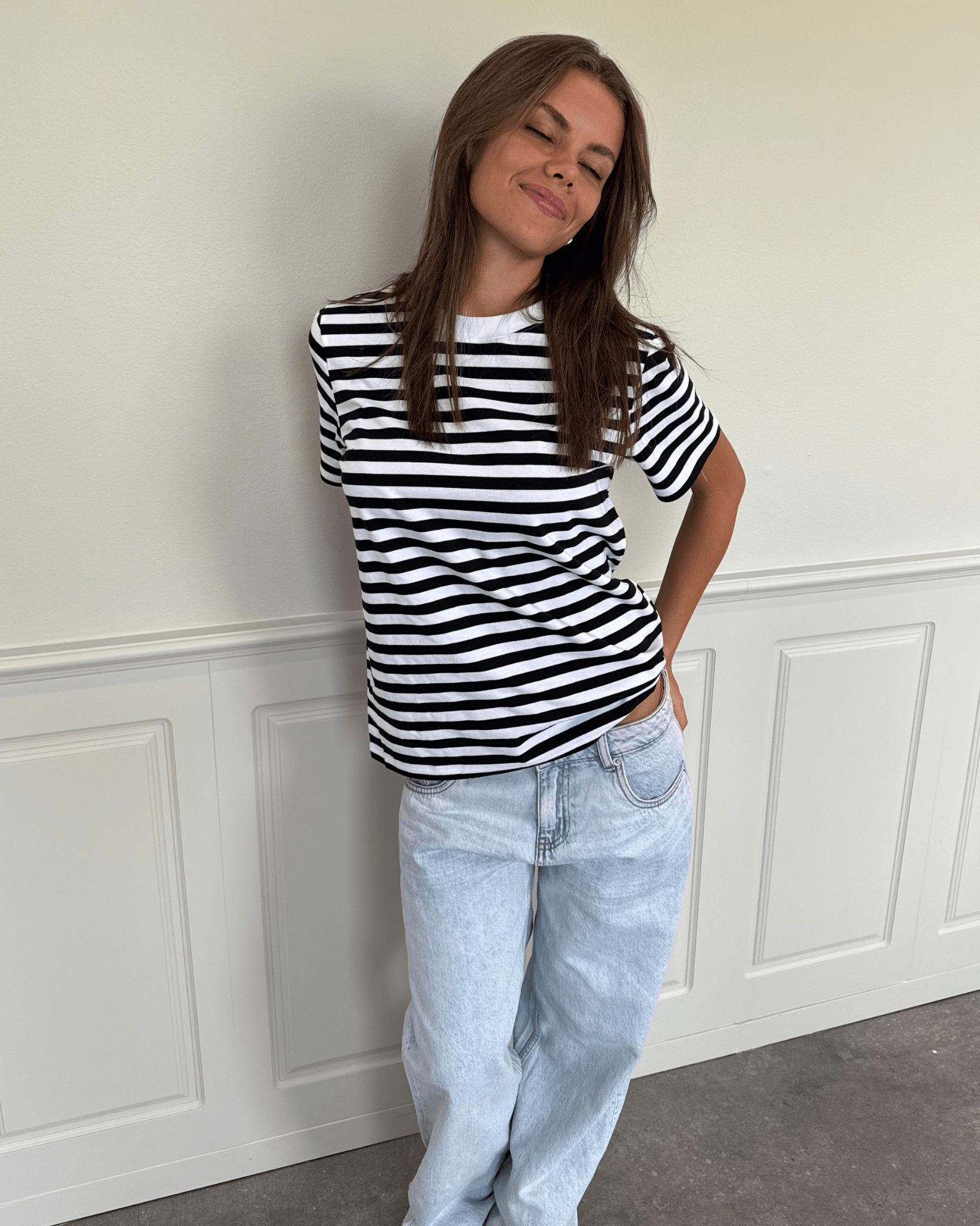 RIA STRIPE TEE - BLACK