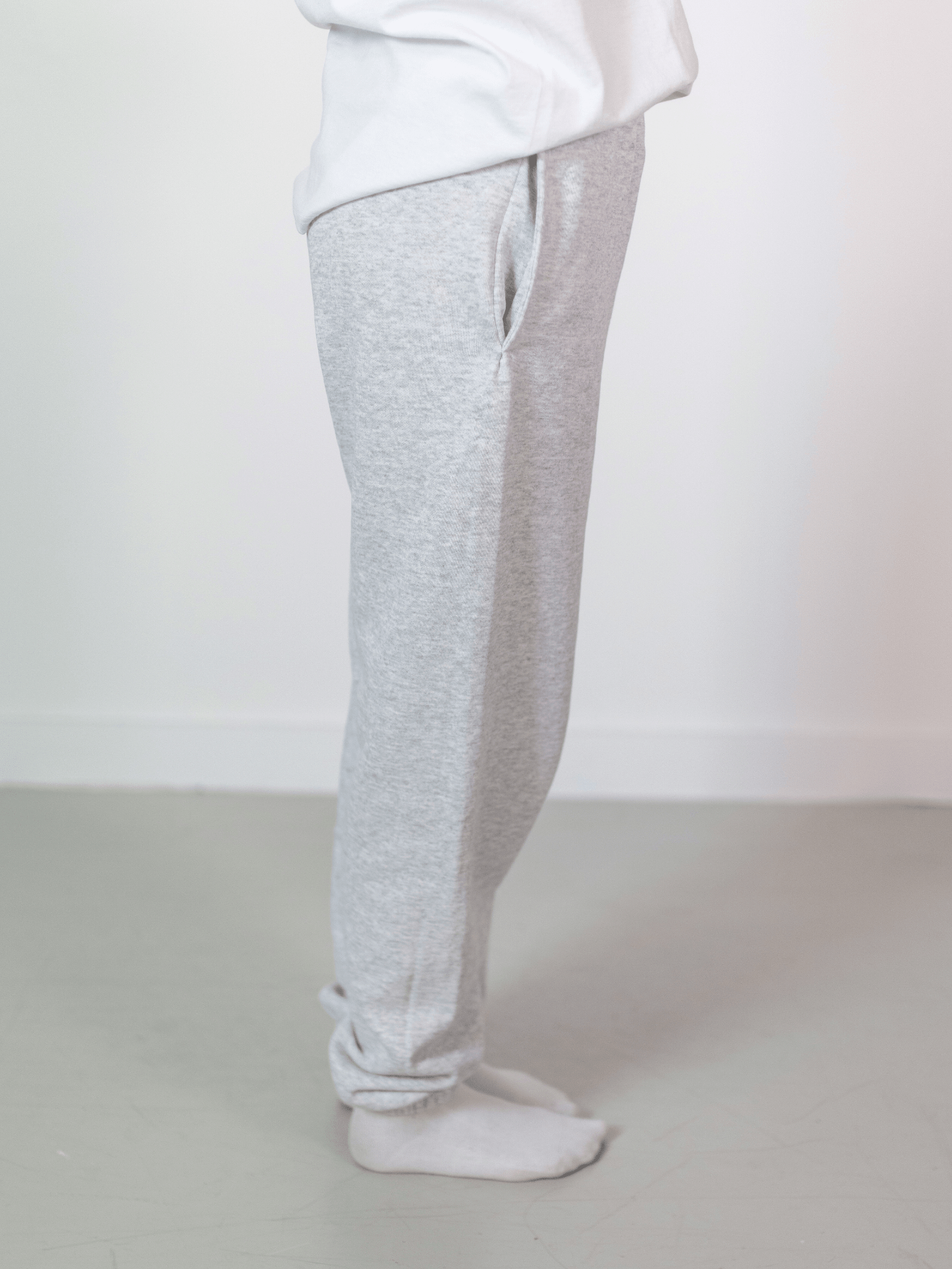 FRUIT SWEATPANTS M/ ELA - GREY
