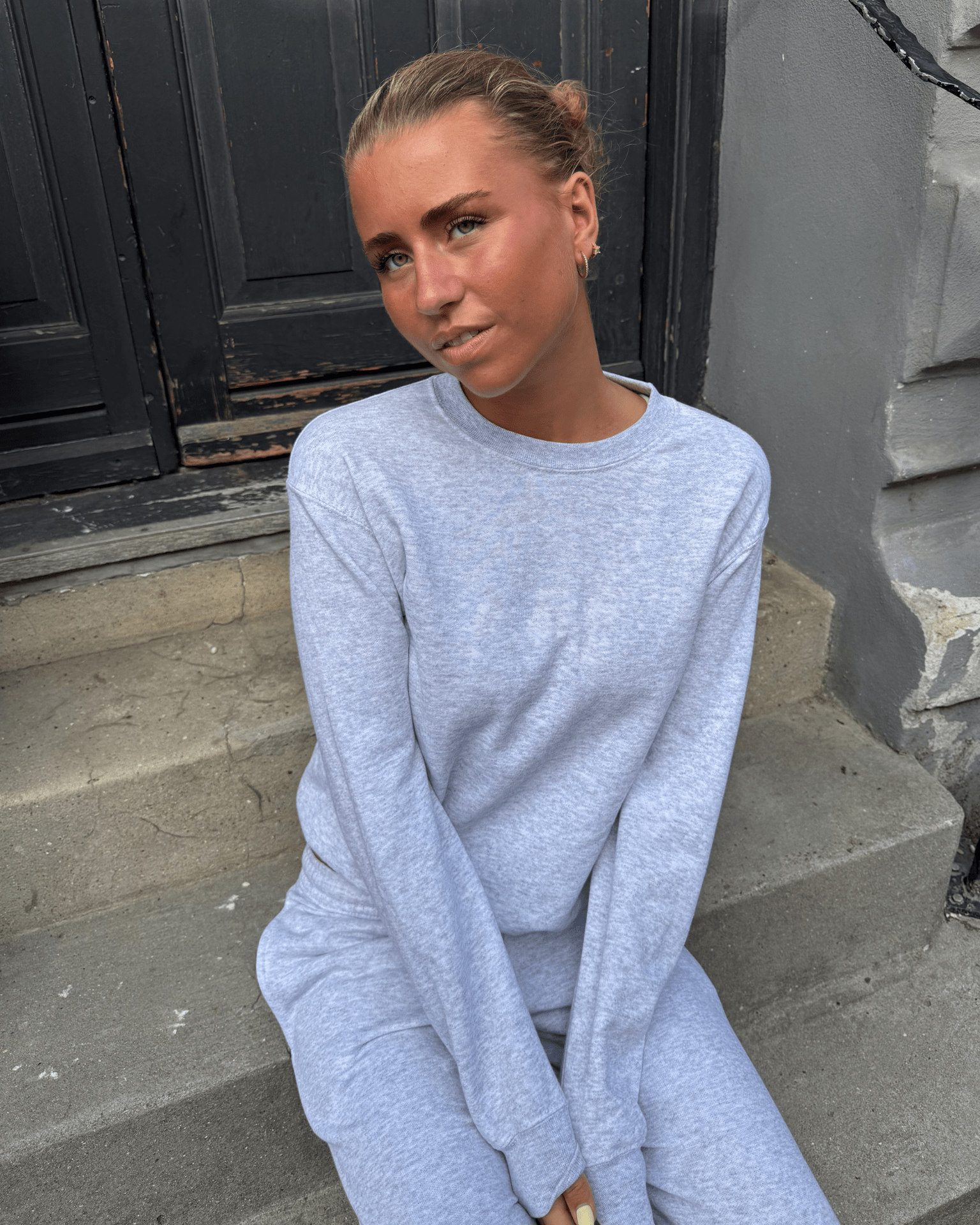 FRUCHT-SWEATSHIRT - GRAU