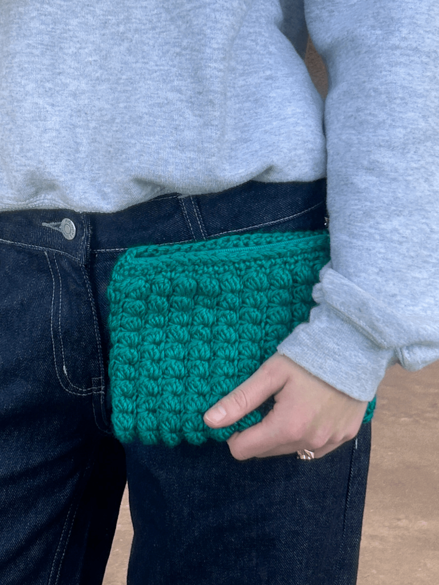 CROCHET CLUTCH - GREEN
