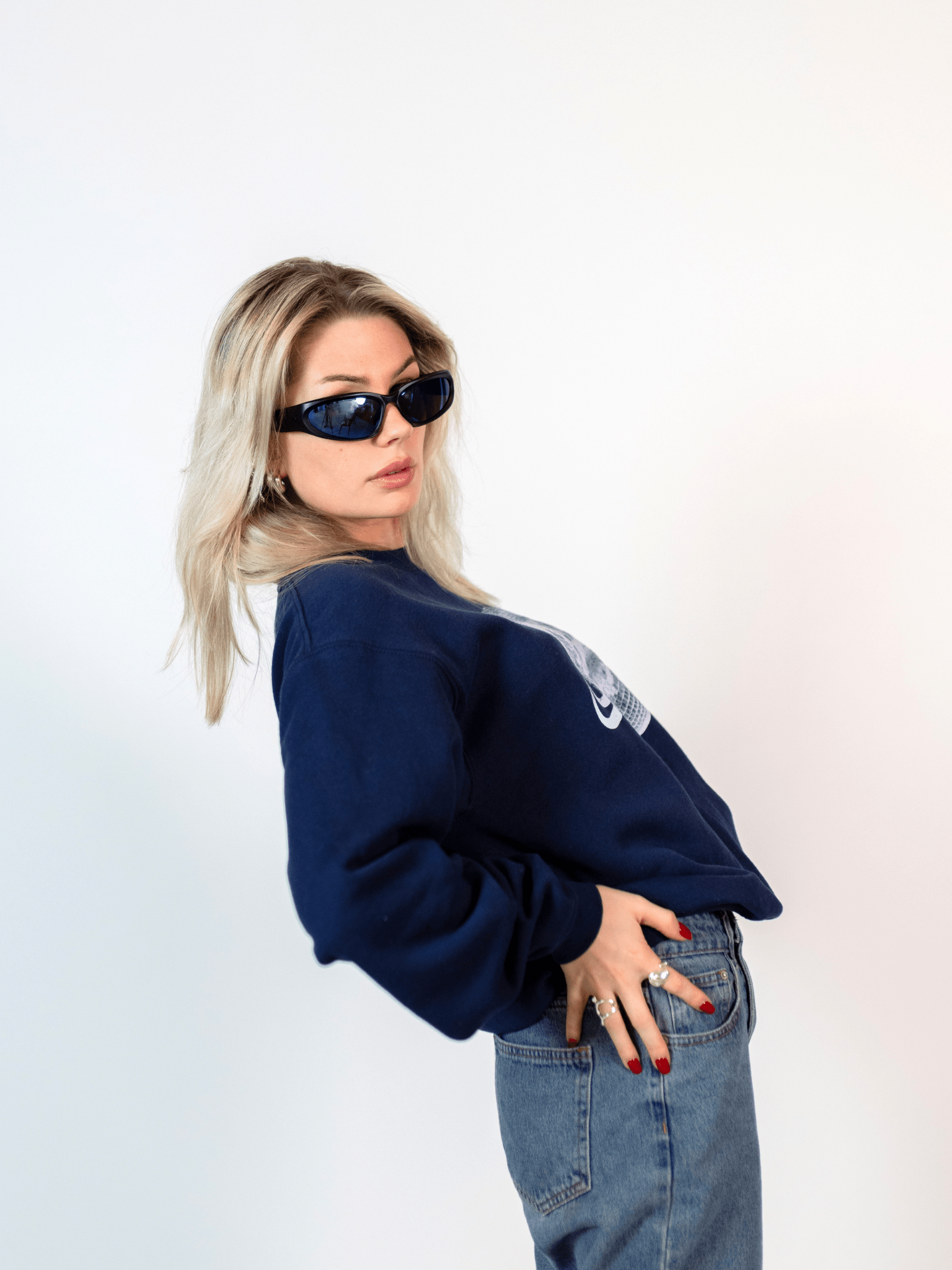 PLANET DISCO (HVID) SWEAT - NAVY