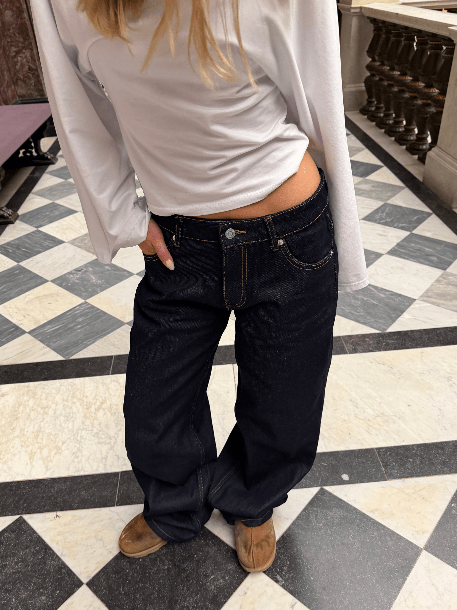 ESTHER JEANS - RAW - LIMITED