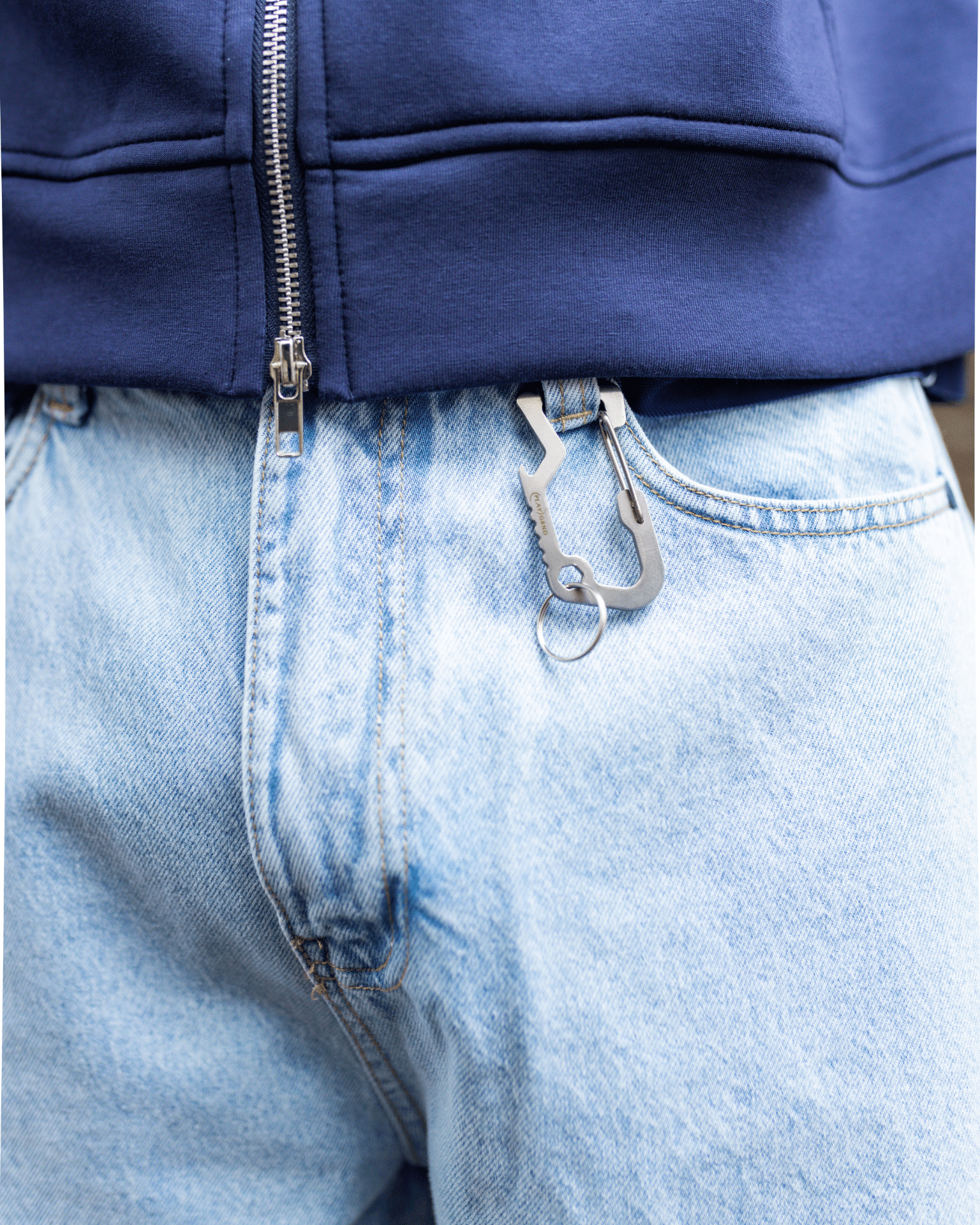 TYLER BAGGY JEANS - LIGHT BLUE