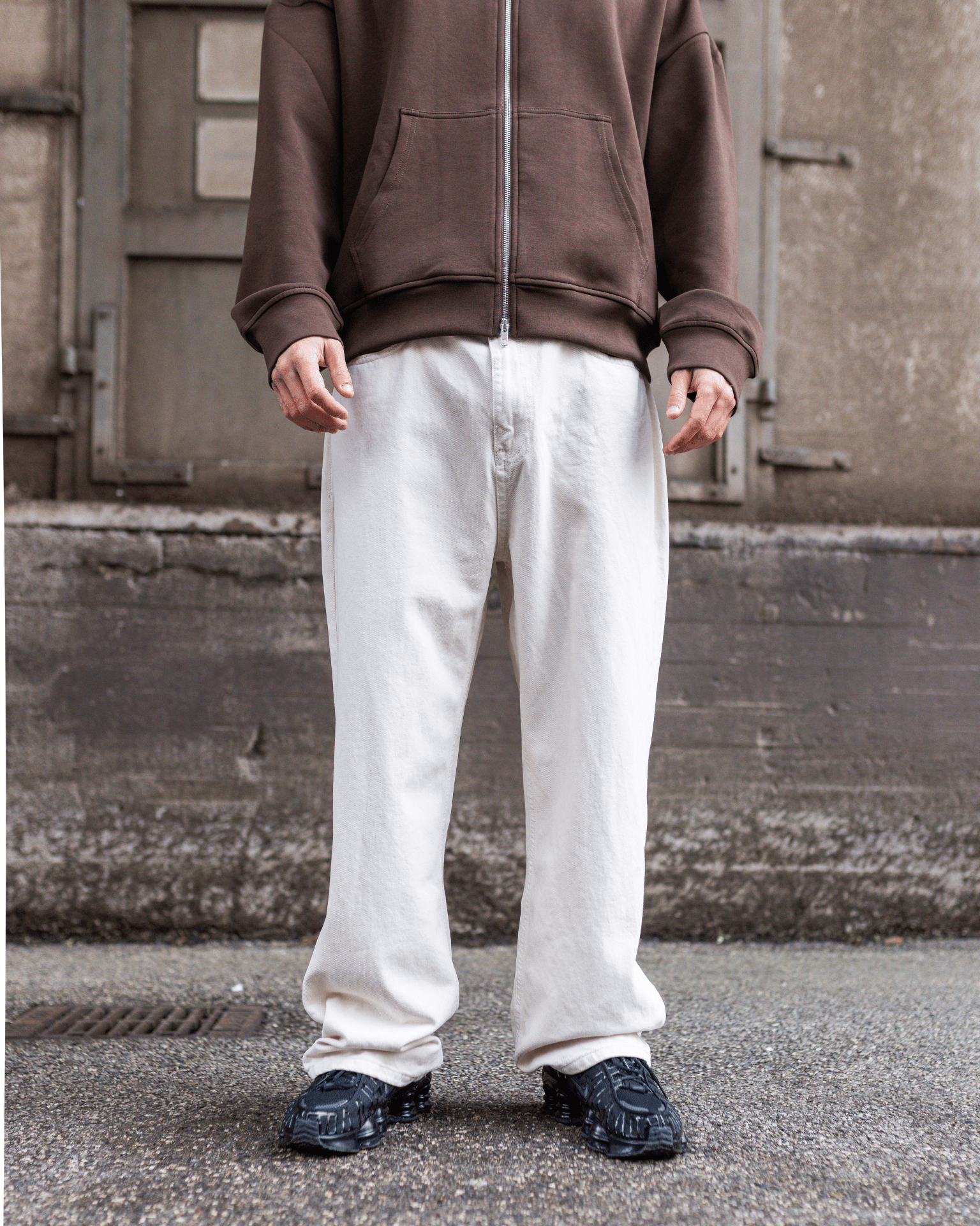 TYLER BAGGY JEANS - OFF WHITE