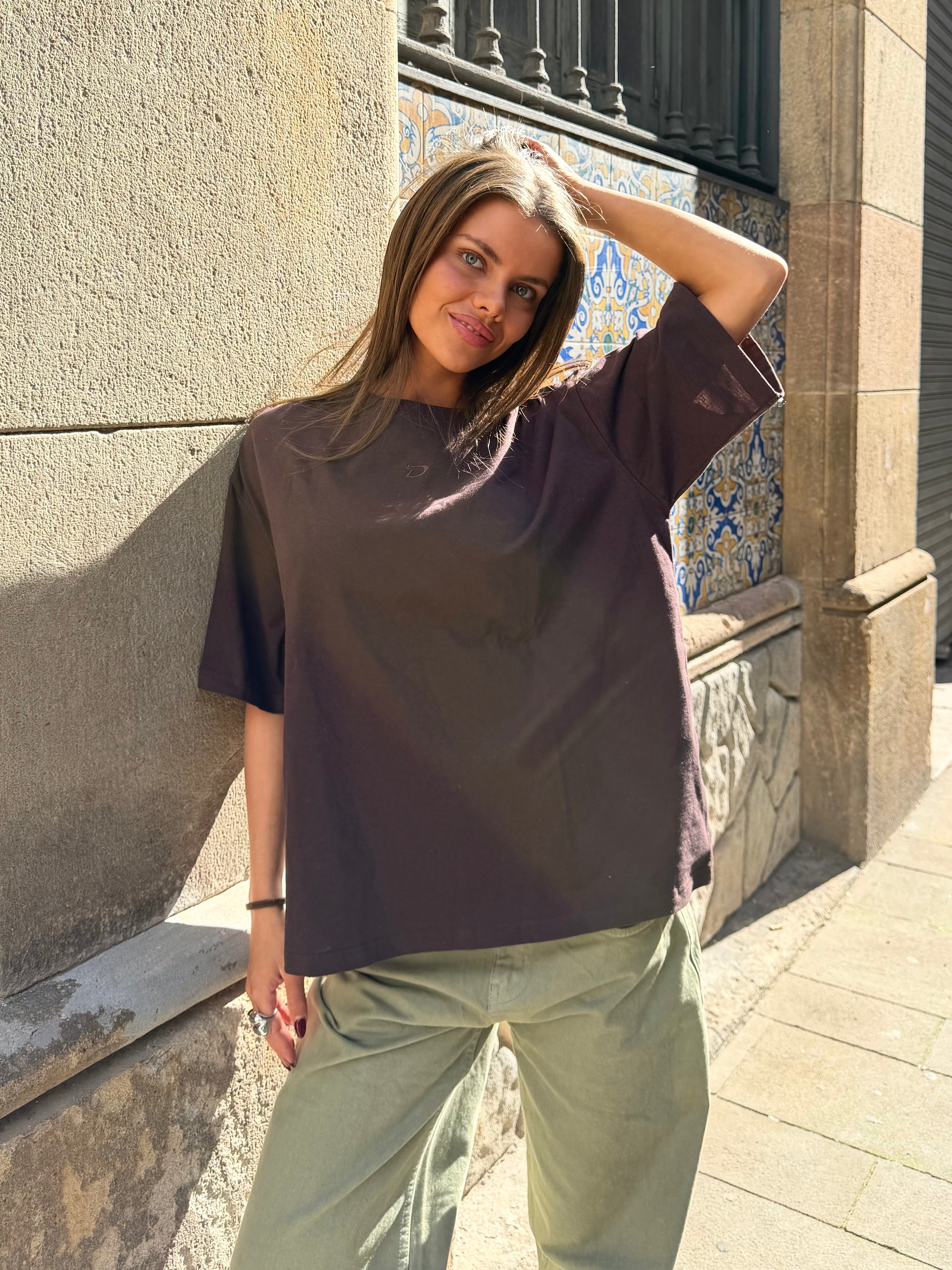 ACE BOXFIT TEE - DARK BROWN