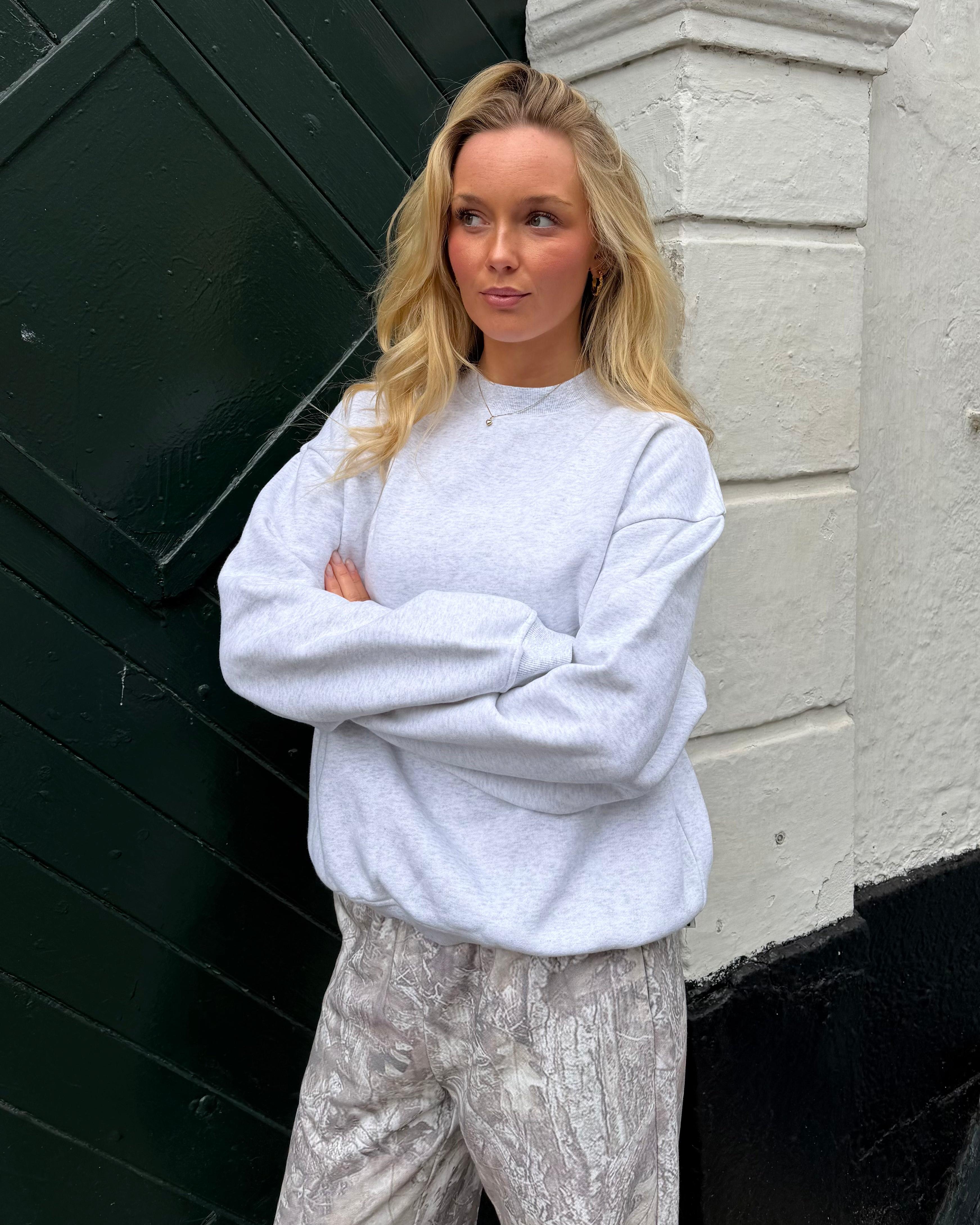 OVERSIZED SWEATSHIRT - LIGHT GREY