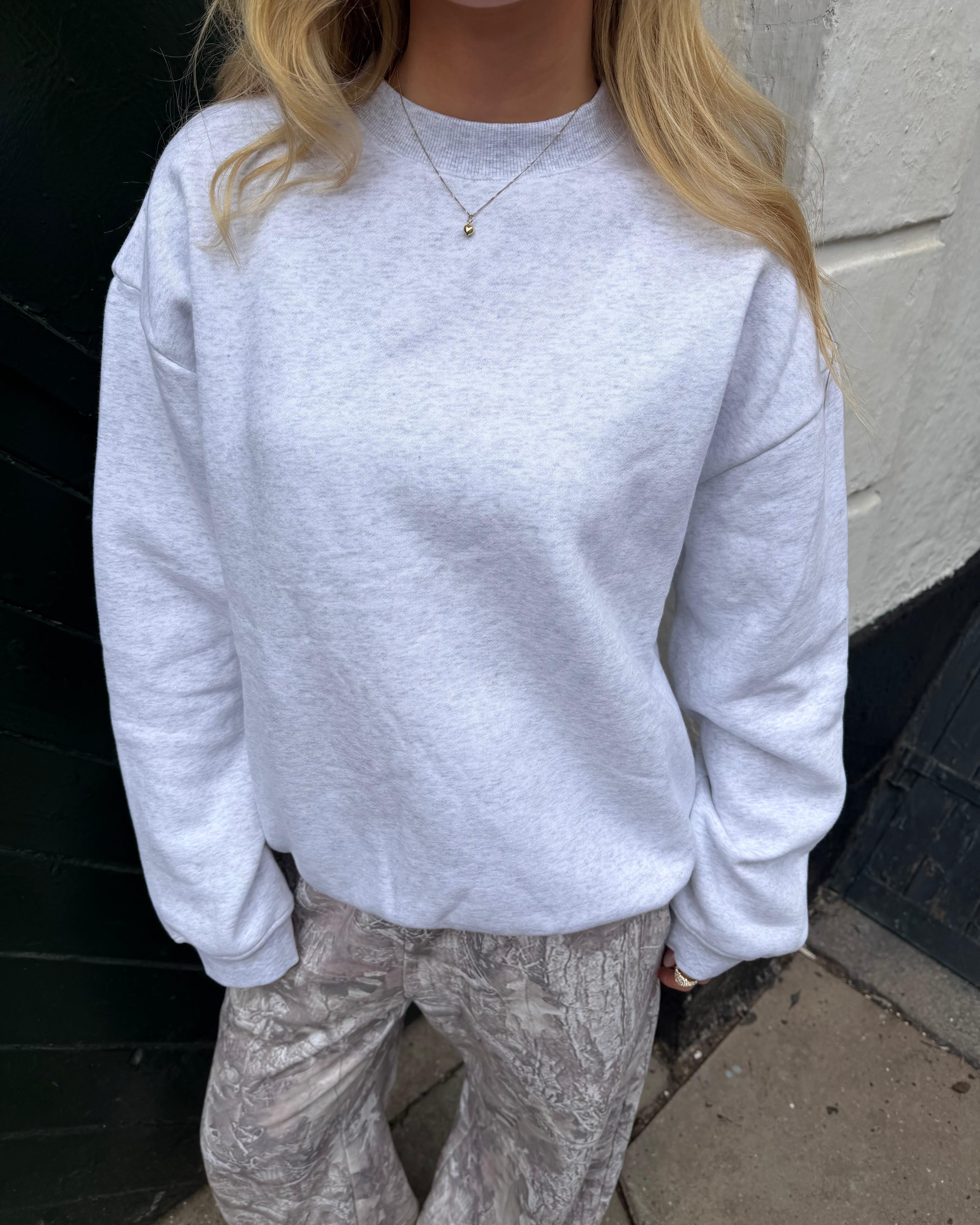 OVERSIZED SWEATSHIRT - LIGHT GREY
