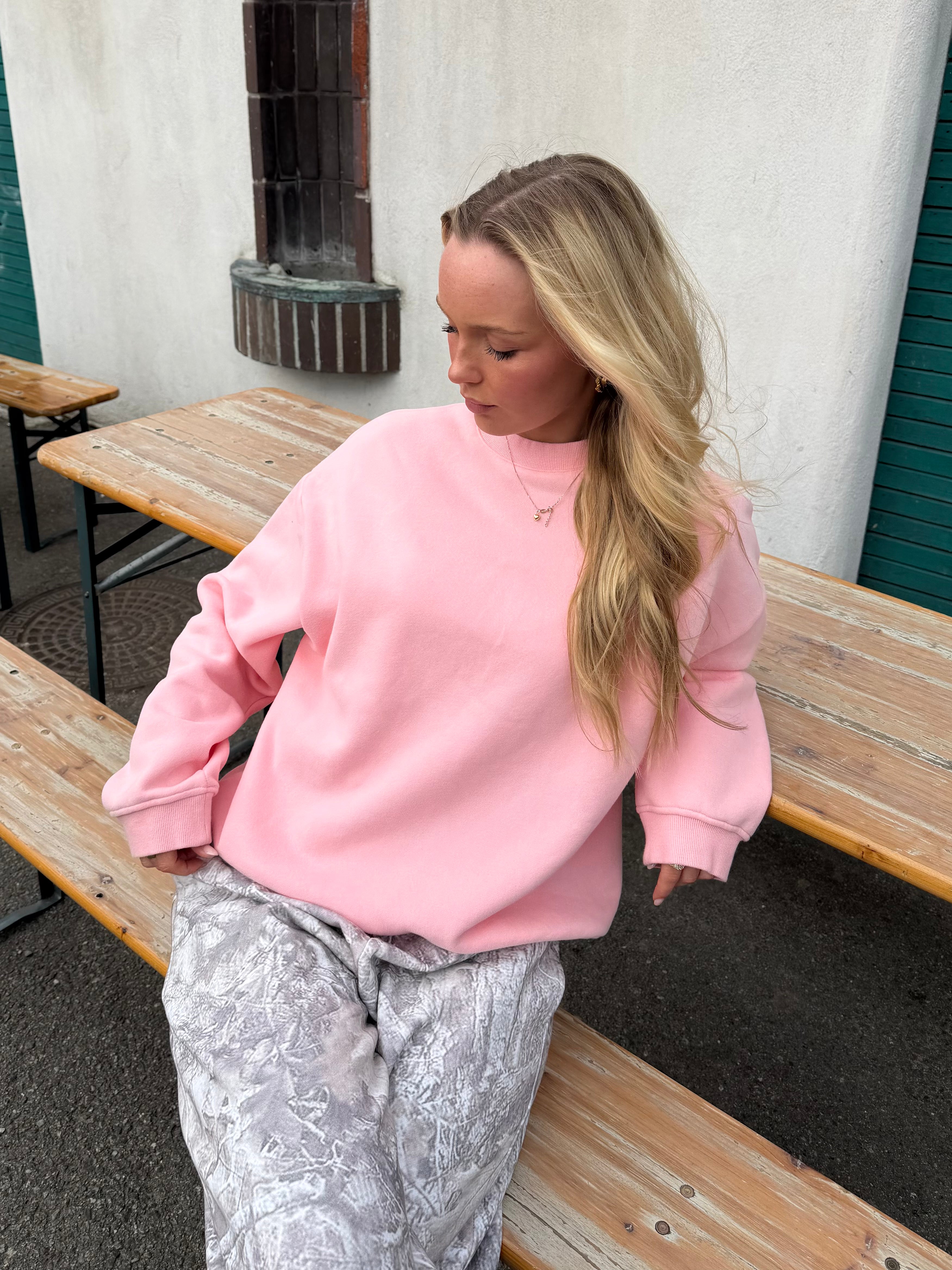 OVERSIZED SWEATSHIRT - LIGHT PINK