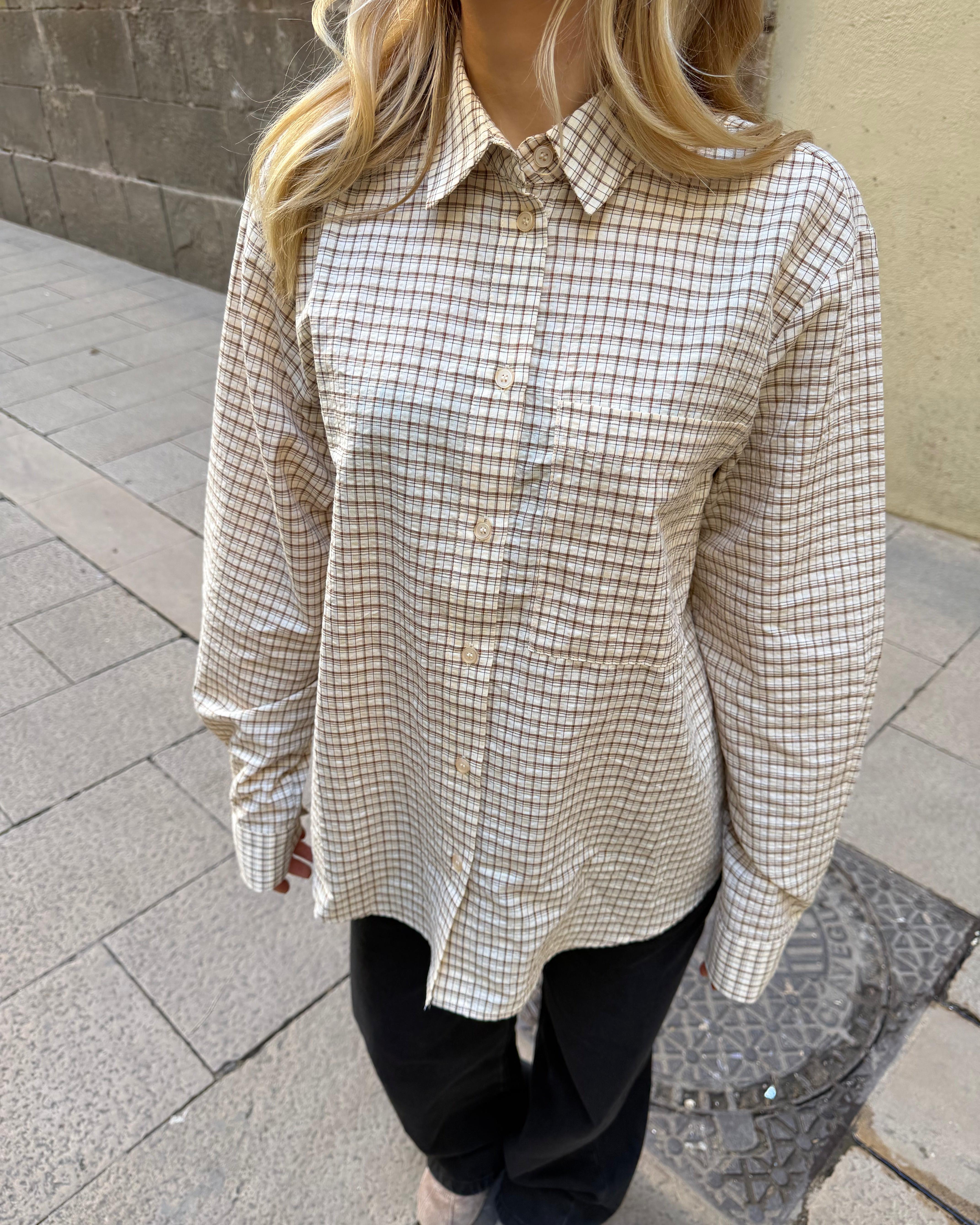 NEO BOXFIT SHIRT - SAND/BROWN CHECK