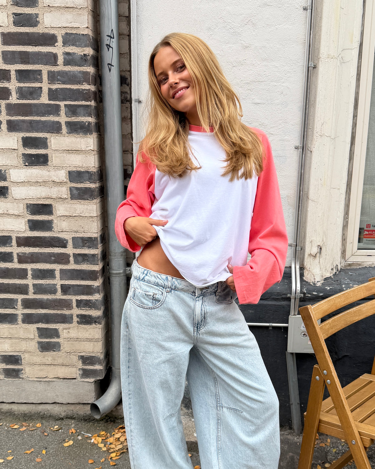 KLARA TEE - WHITE/CORAL - Dinvintageshop
