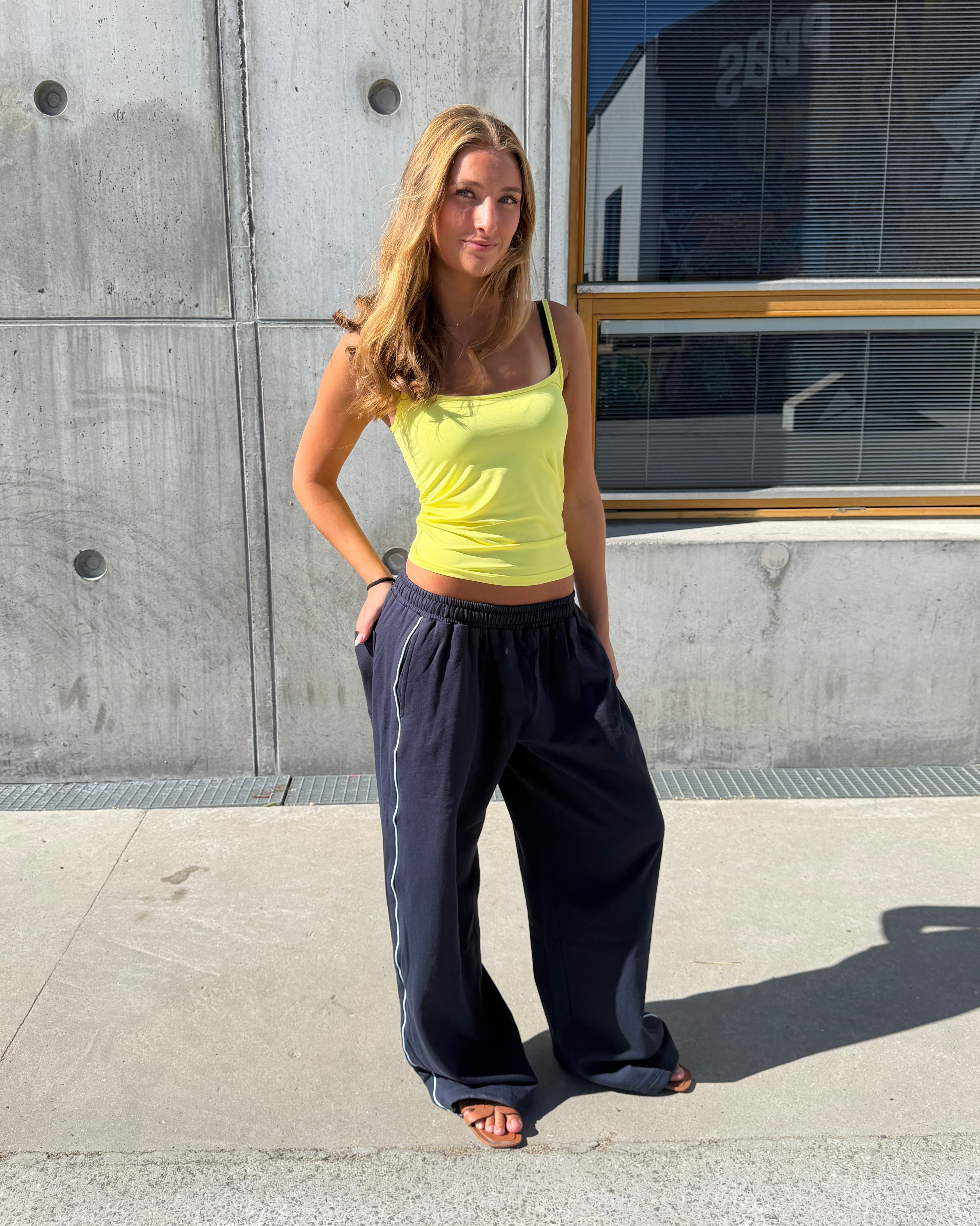 ANNA SWEATPANTS - NAVY - Dinvintageshop