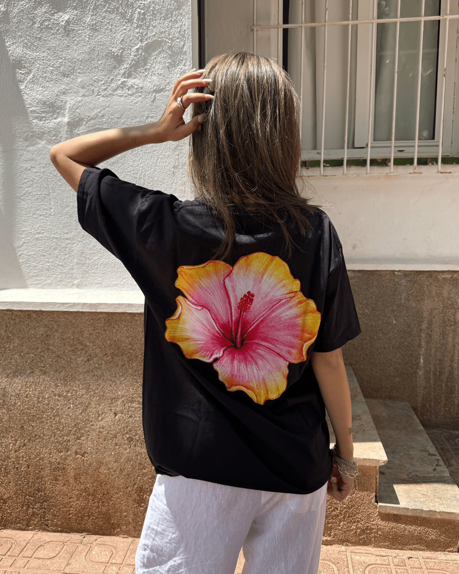 HAWAII (gul) UNISEX T-SHIRT (rygprint) - SORT - Dinvintageshop