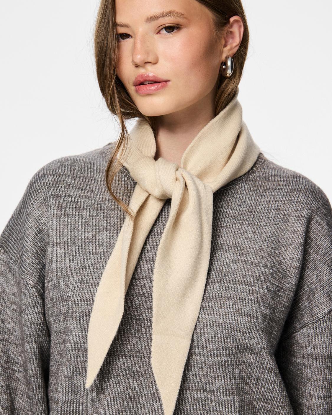 KOMMA TRIANGLE SCARF - WHITECAP GRAY