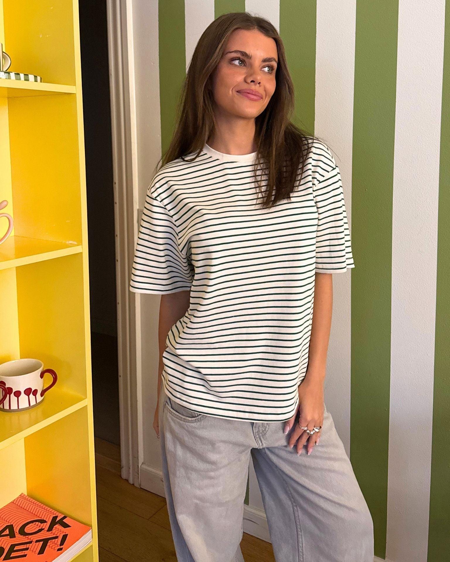 LYKKE STRIPE TEE - WHITE/GREEN - Dinvintageshop
