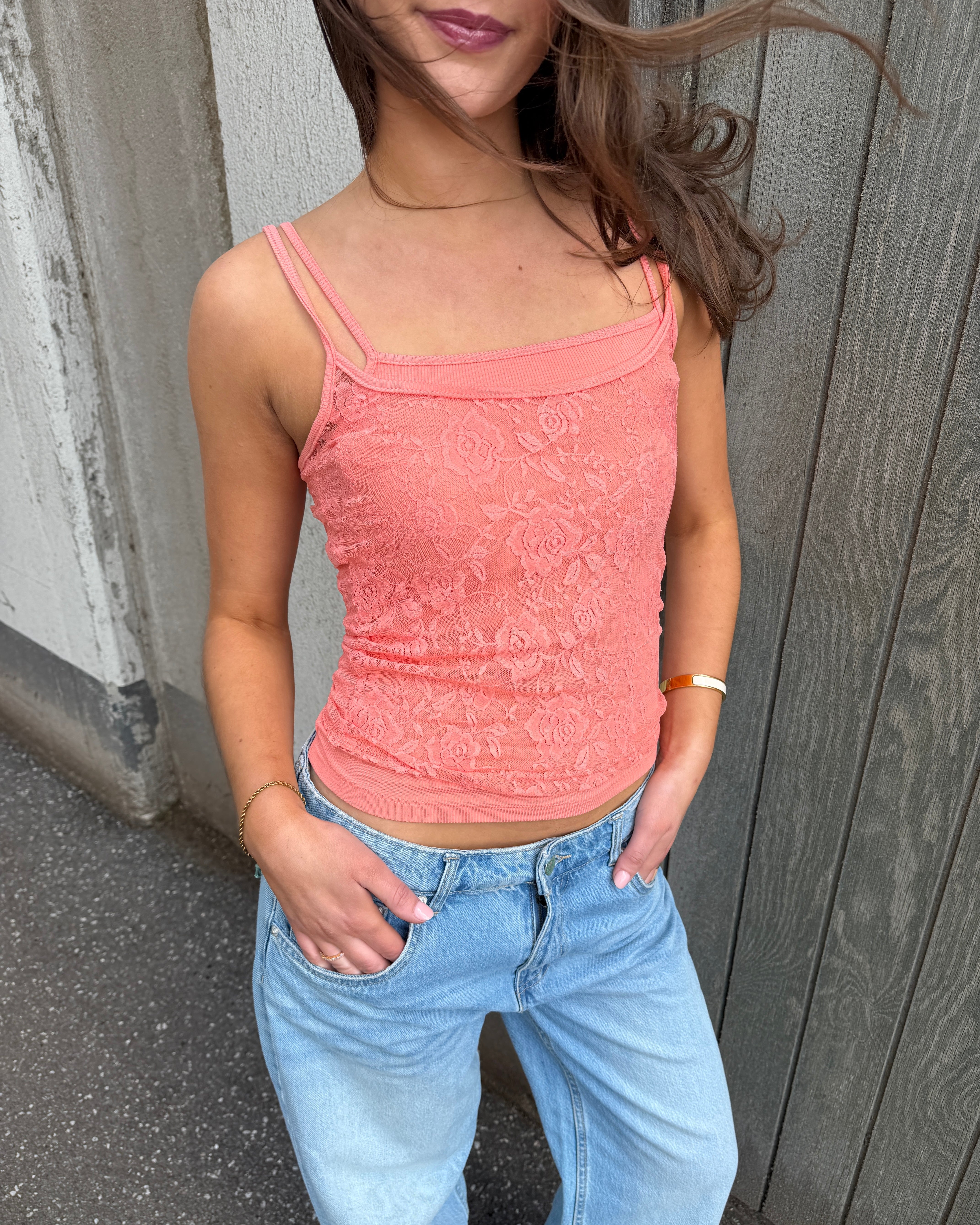 MALOU LACE TANK TOP - CORAL