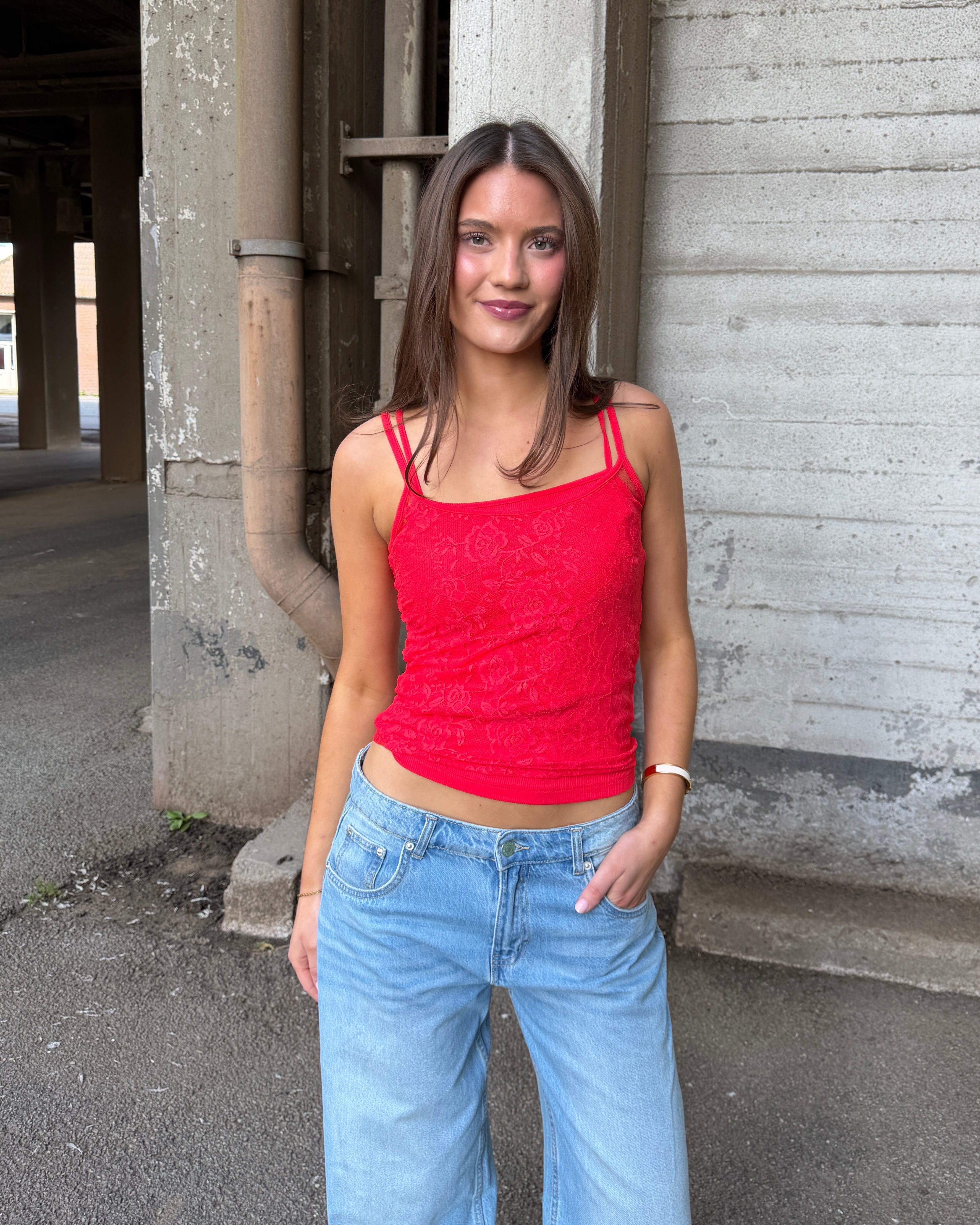 MALOU LACE TANK TOP - RED