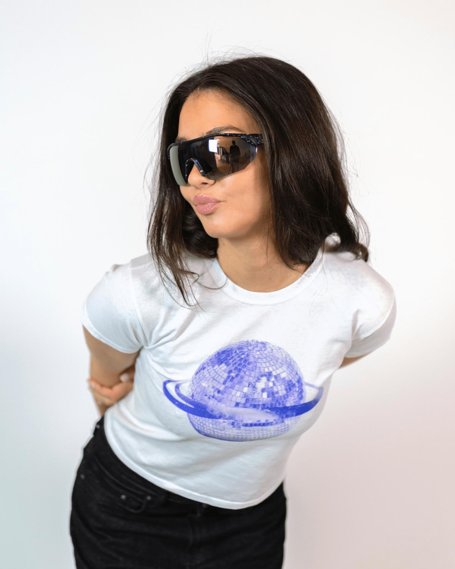 PLANET DISCO (violet), BABY TEE - WHITE