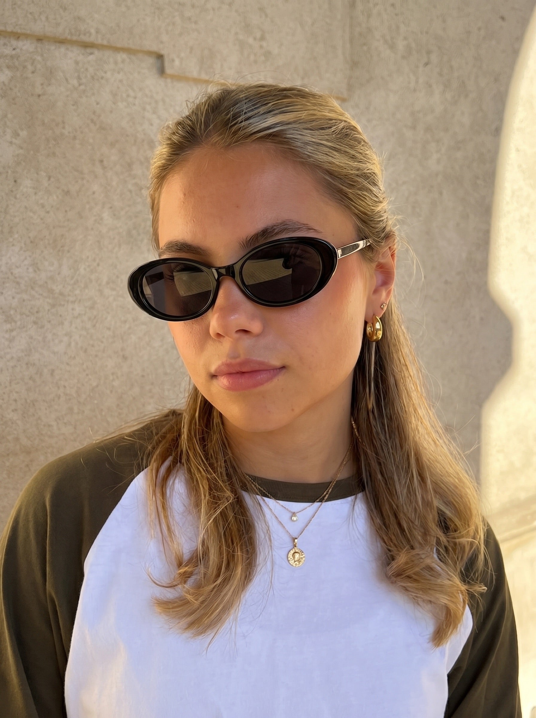 SANNA SOLBRILLER - BLACK - Dinvintageshop
