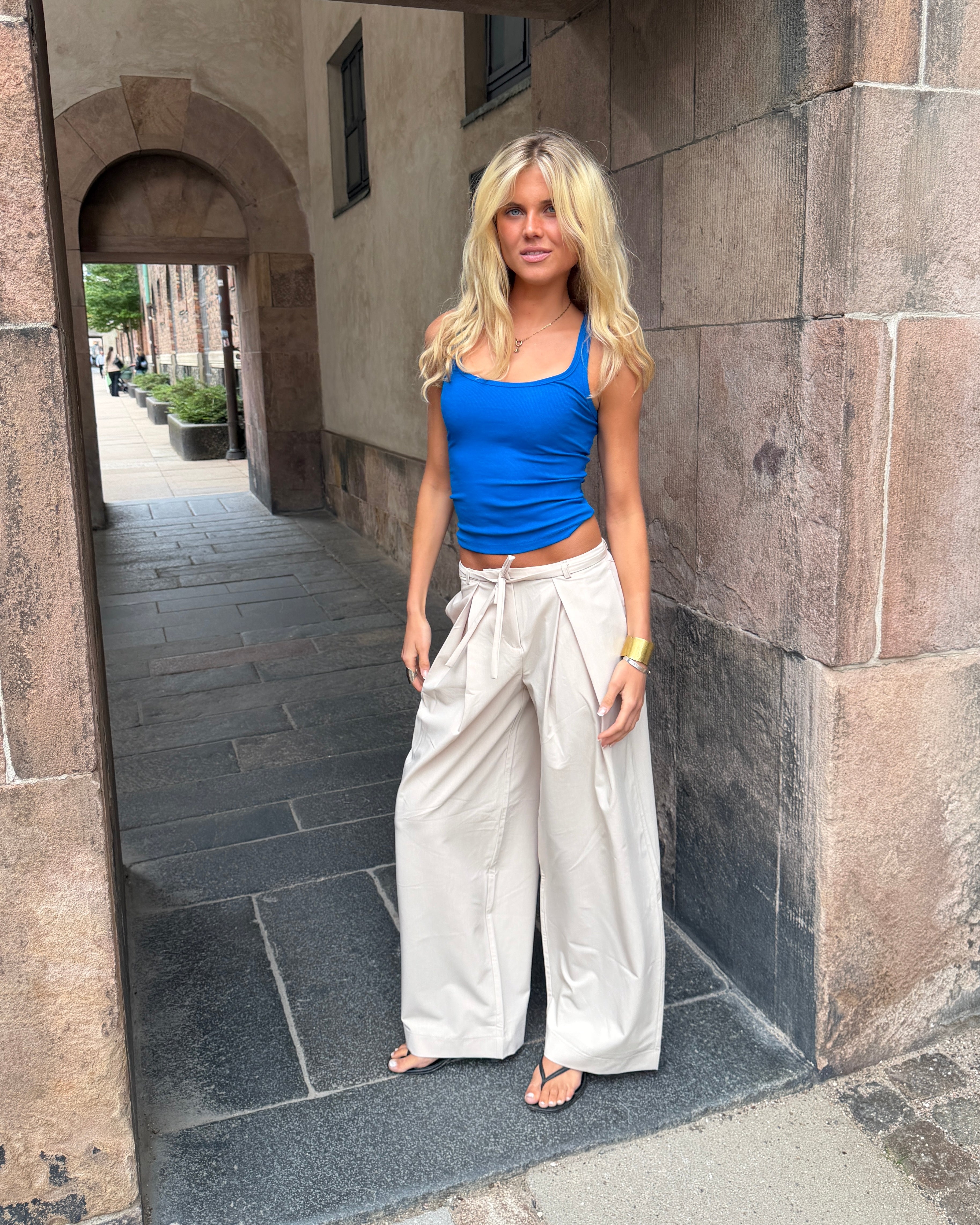 SARAH BAGGY SUIT PANT - SAND