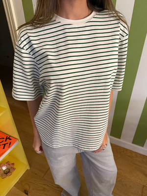 LYKKE STRIPE TEE - WHITE/GREEN