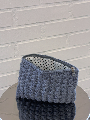 CROCHET CLUTCH - GREY