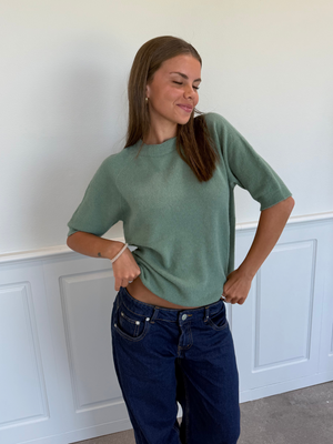 SAGA SHORTSLEEVE STRIK - GREEN