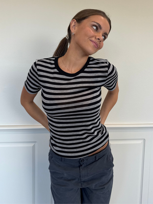SIDSE KORTÆRMET T-SHIRT - BLACK/GREY STRIPE