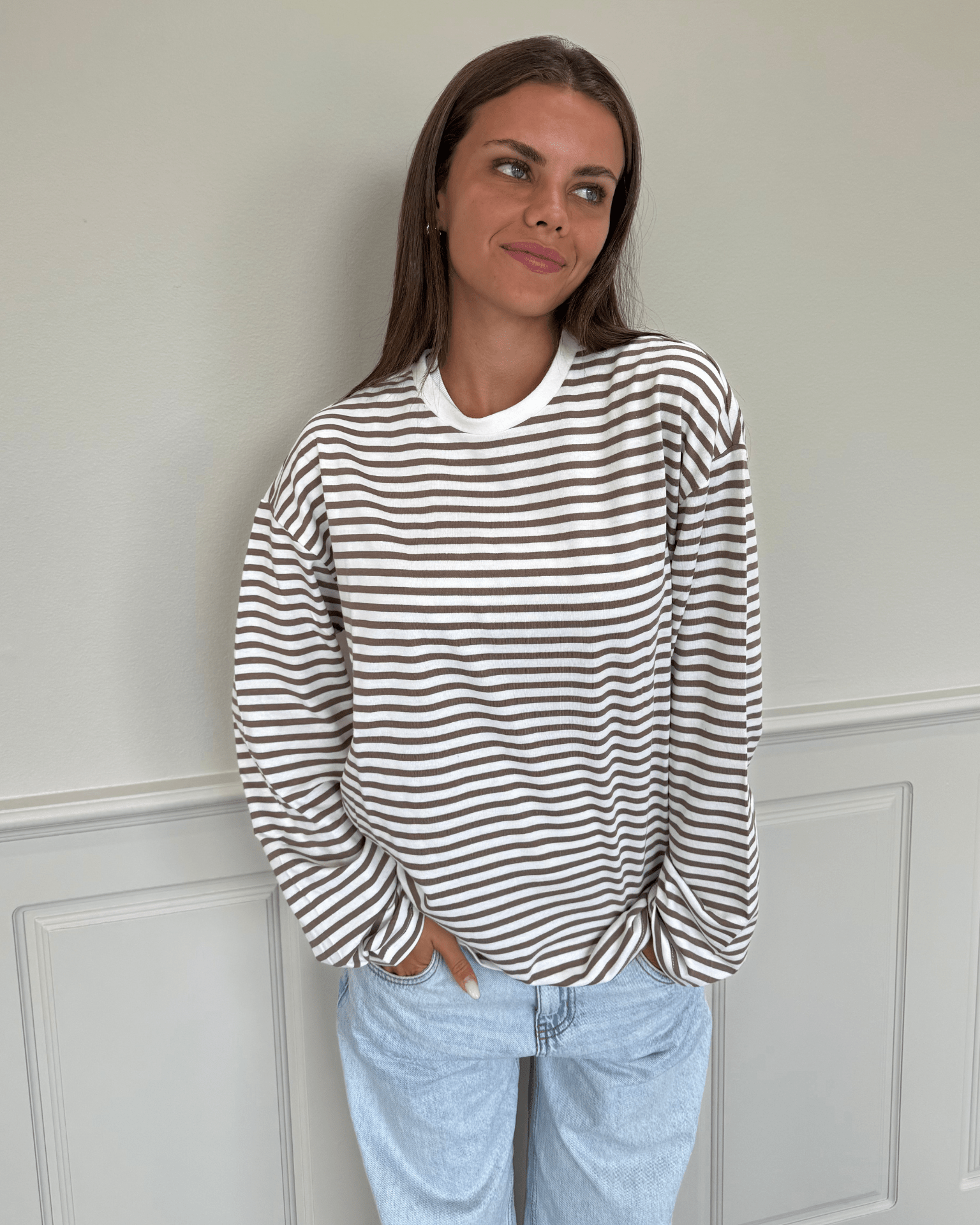 SADIE STRIPE TEE LS - CLOUD DANCER / FOSSIL