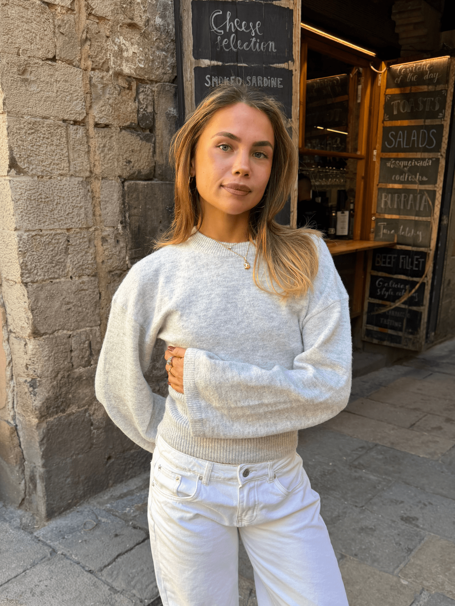 ELLEN ANGEL ÄRMEL-STRICKPULLOVER - HELLGRAU