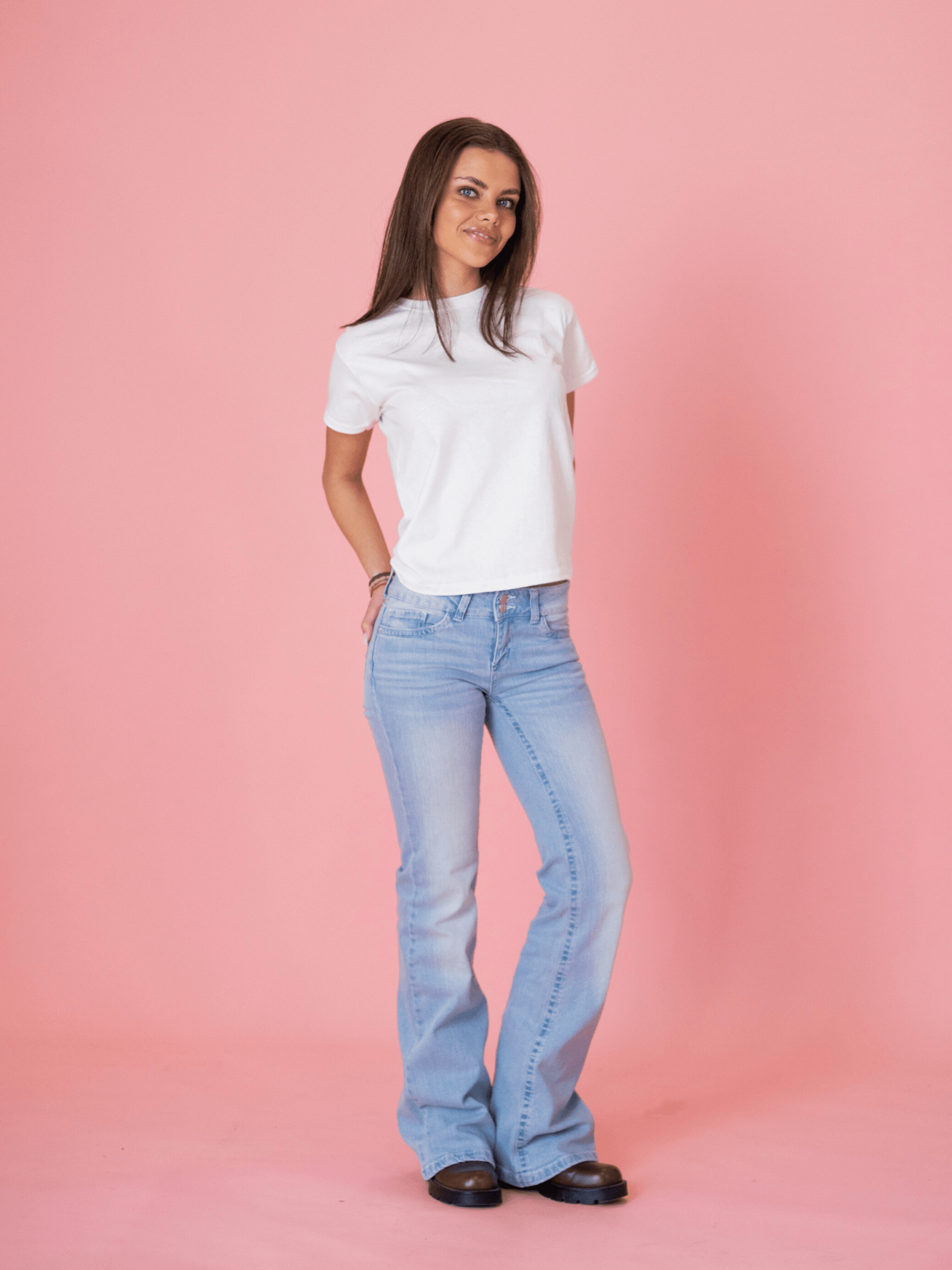 ERIKA LOW BOOTCUT JEANS - LIGHT BLUE