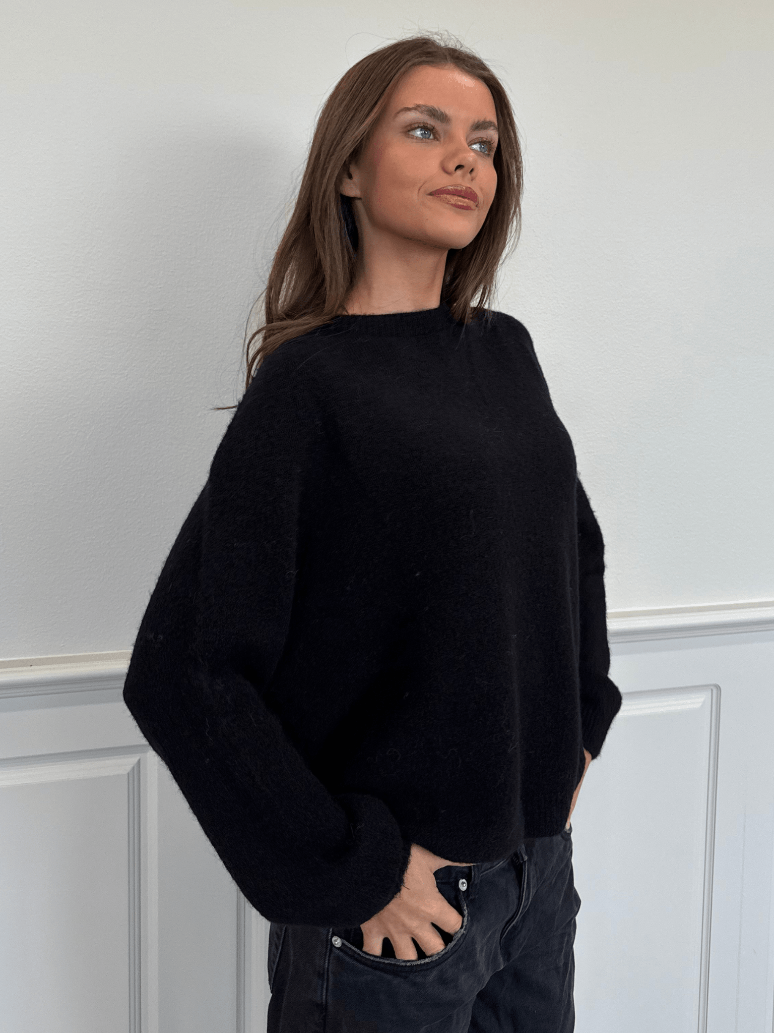 MOLLI KNIT - BLACK