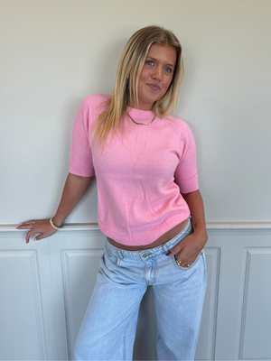 SAGA SHORTSLEEVE STRIK - PINK