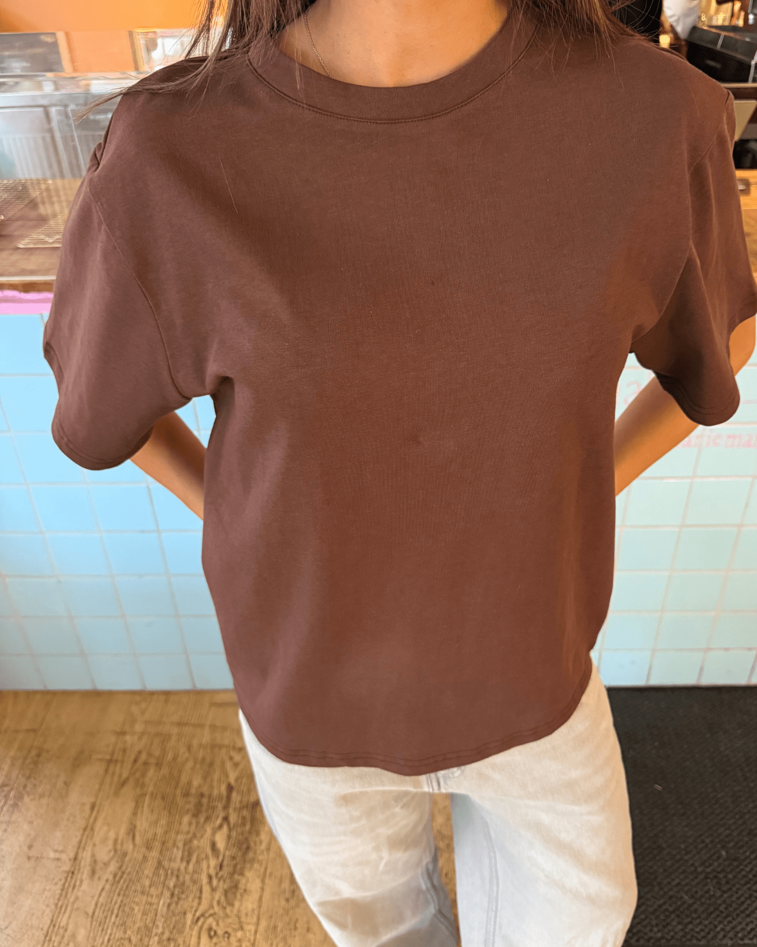 Brun Lykke oversize t-shirt i bomuld med korte ærmer fra Din Vintage Shop