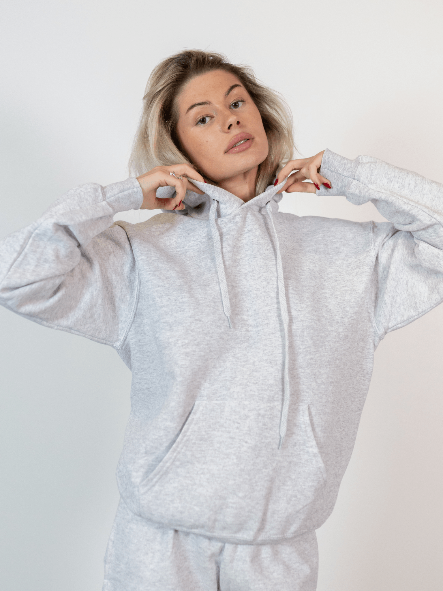 FRUCHT-HOODIE - GRAU