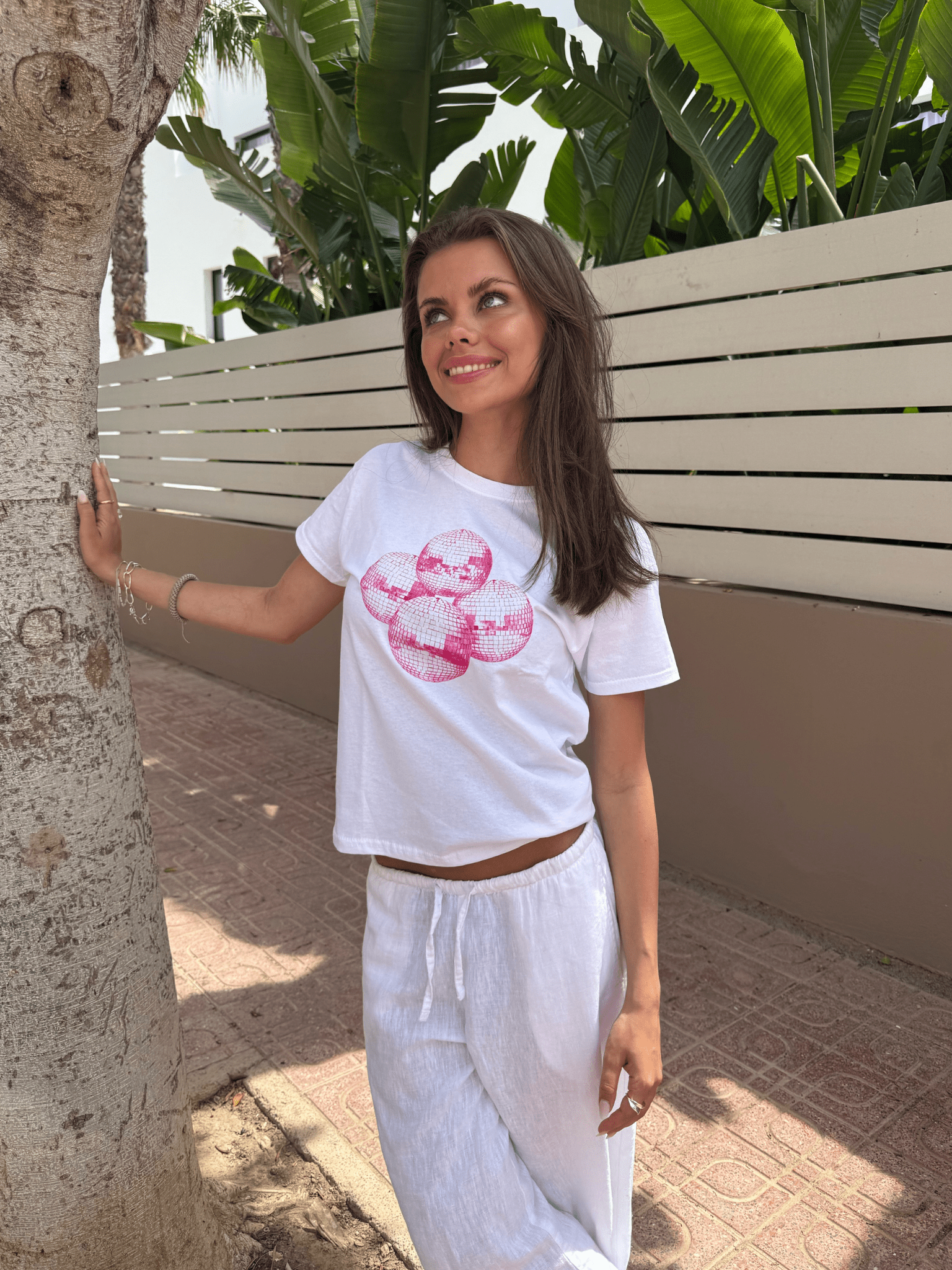 DISKOKUGEL (rosa), BABY-T-SHIRT - WEISS