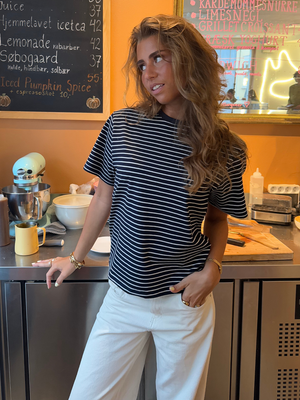 LYKKE STRIPE TEE - NAVY/WHITE