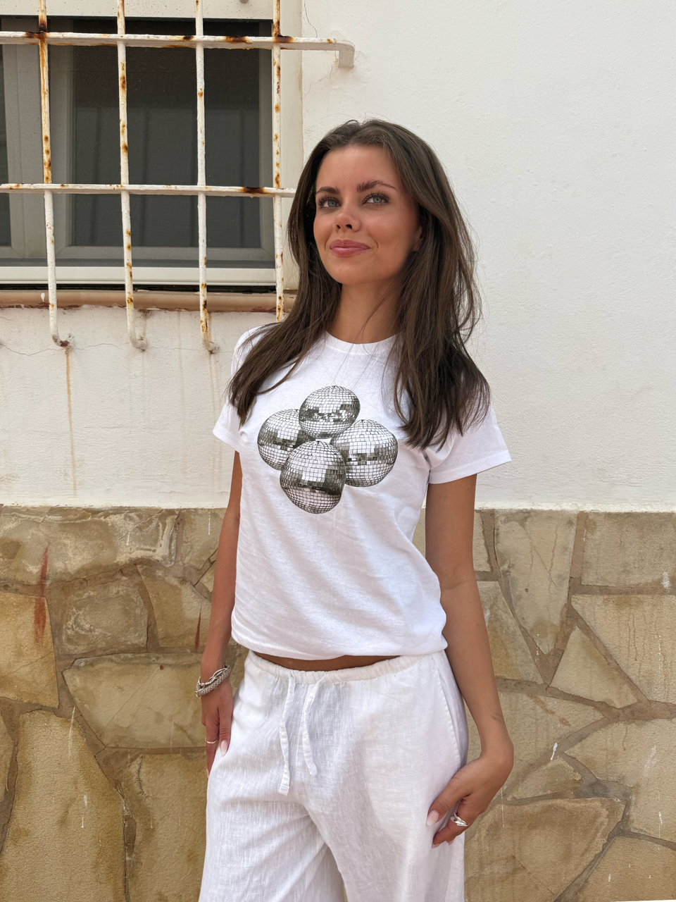 DISCO KUGLE (sort), BABY TEE - HVID – Dinvintageshop