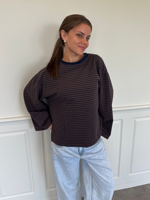 STRIPE TEE, LANGÆRMET - BROWN / NAVY