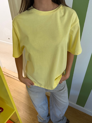 LYKKE TEE - BUTTER YELLOW