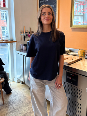 LYKKE TEE - NAVY