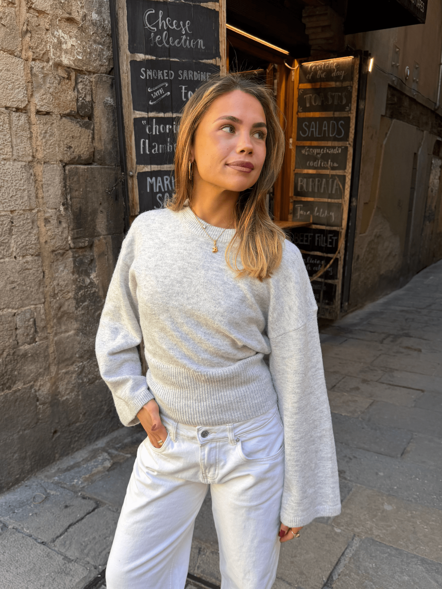 ELLEN ANGEL ÄRMEL-STRICKPULLOVER - HELLGRAU