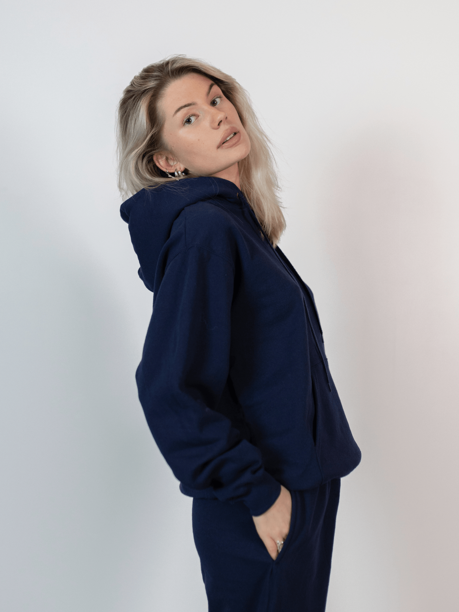 FRUCHT-HOODIE - MARINEBLAU