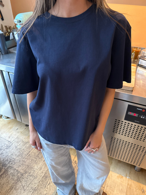 LYKKE TEE - NAVY