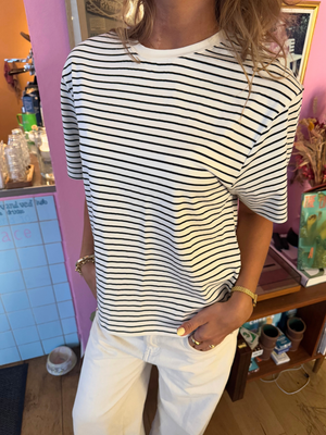 LYKKE STRIPE TEE - WHITE/BLACK